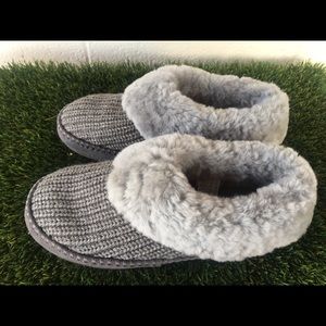 ugg wrin rib knit slippers
